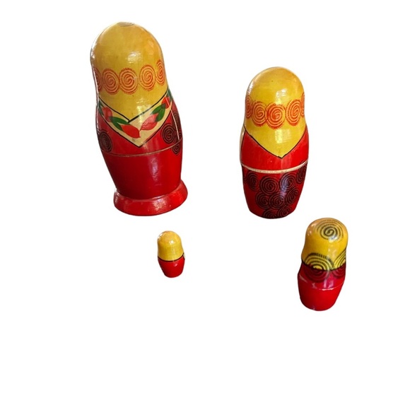 Russian wooden nesting dolls - Picture 4 of 8